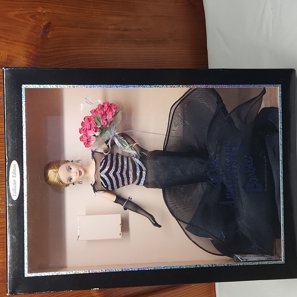 Barbie 40th Anniversary Edition NIB - Picture 2 of 5